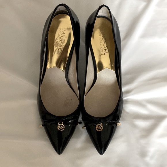 MICHAEL Michael Kors High Heel Pumps Size 7 Black Excellent Preowned Condition